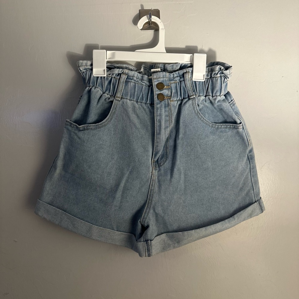 Forever 21 Contemporary Women Shorts Denim High Rise Paper Bag Mom size M